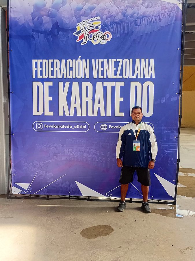 El Sensei en un evento de la Federación Venezolana de Karate Do